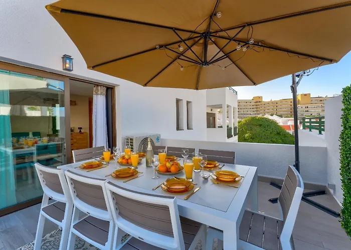 Exclusive 2bedrm Aircon 200m Appartamento