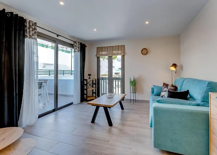 Exclusive 2bedrm Aircon 200m *