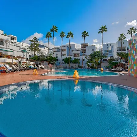 Exclusive 2bedrm Aircon 200m *